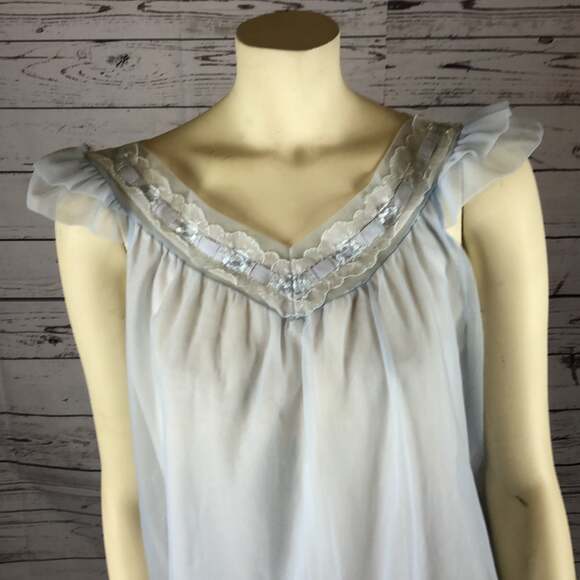 Vintage Glen Abbey nightgown made in Ireland baby blue size small - Picture 5 of 12